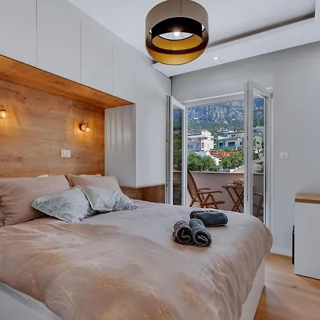 Lux App Caruso With Hot Tube And Amazing Sea View