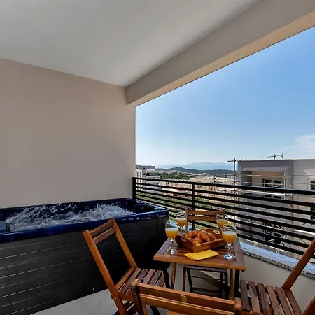 Lux App Caruso With Hot Tube And Amazing Sea View *