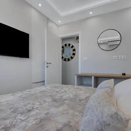 Lux App Caruso With Hot Tube And Amazing Sea View 아파트