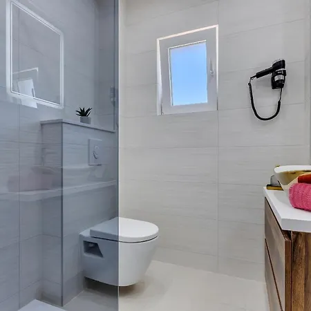 아파트 Lux App Caruso With Hot Tube And Amazing Sea View 마카르스카