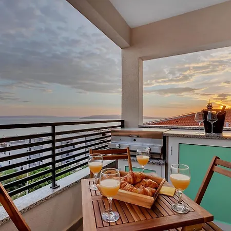 Lux App Caruso With Hot Tube And Amazing Sea View *