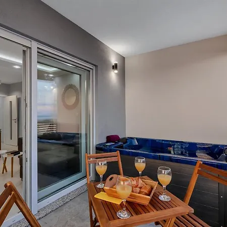 Apartmán Lux App Caruso With Hot Tube And Amazing Sea View Makarská
